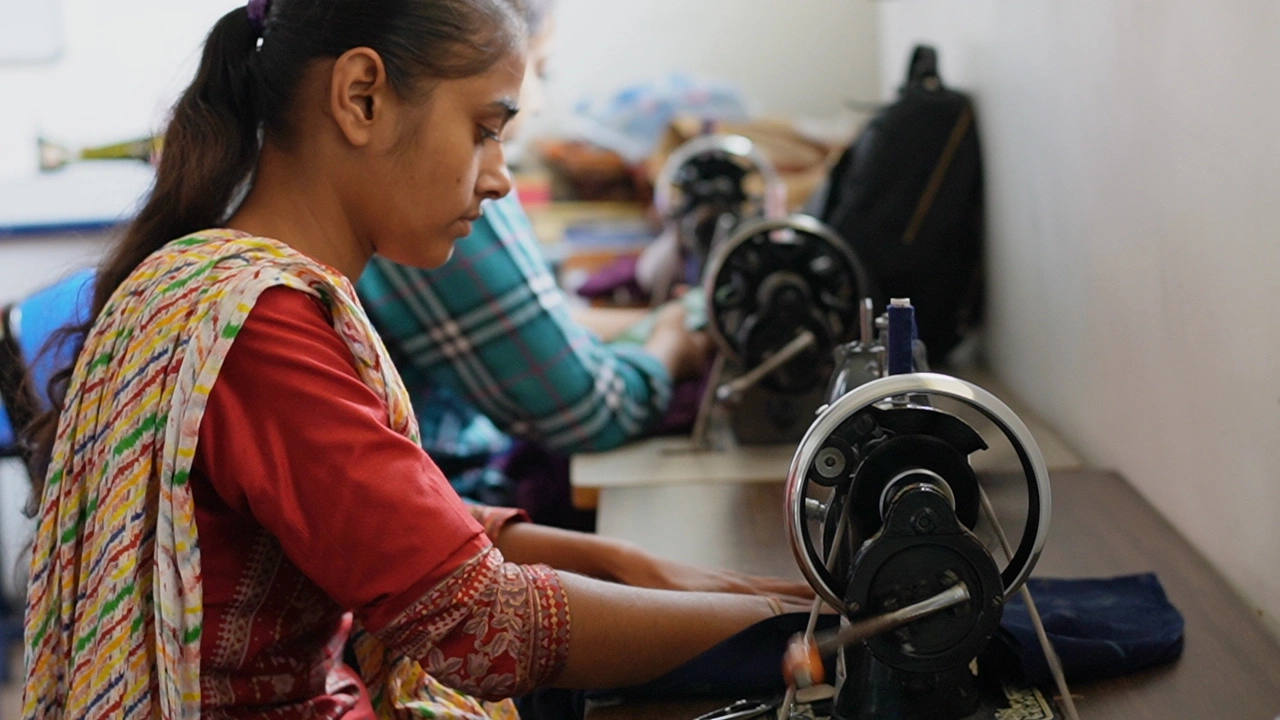 Fashion Designing session photo 5